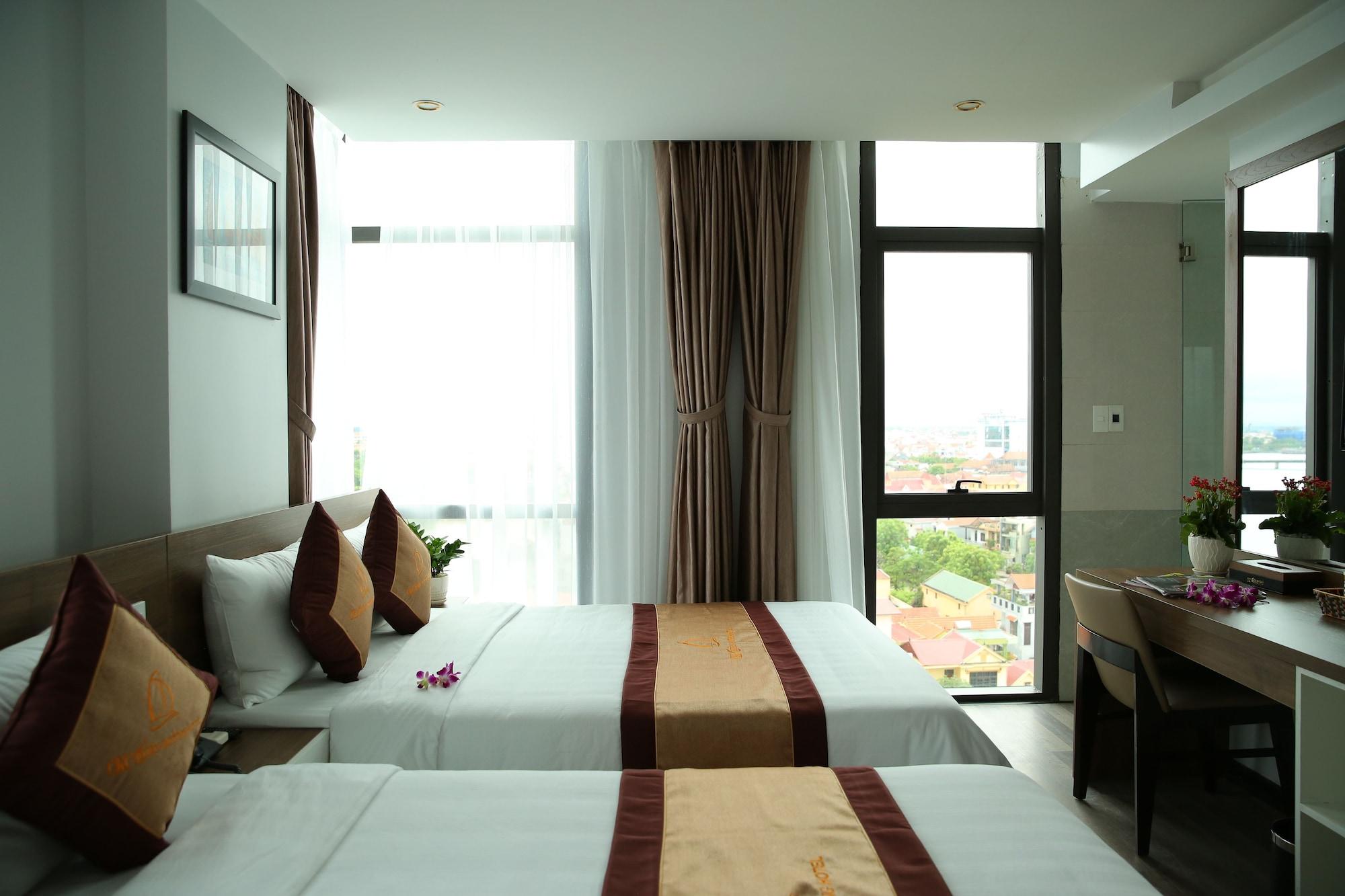 Ckc Thien Duong Hotel Dong Hoi Bagian luar foto