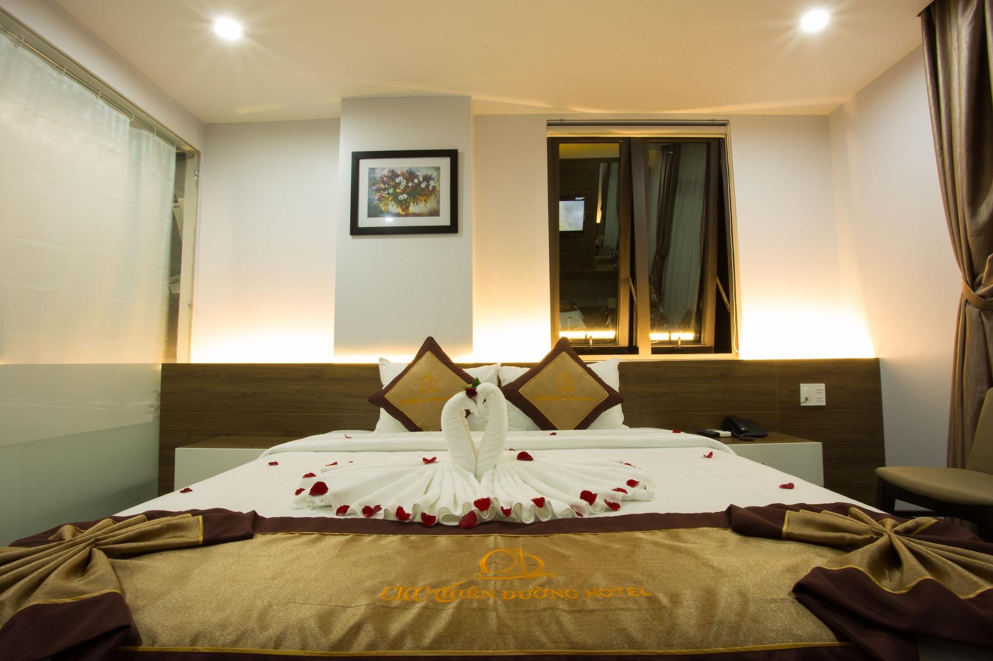 Ckc Thien Duong Hotel Dong Hoi Bagian luar foto