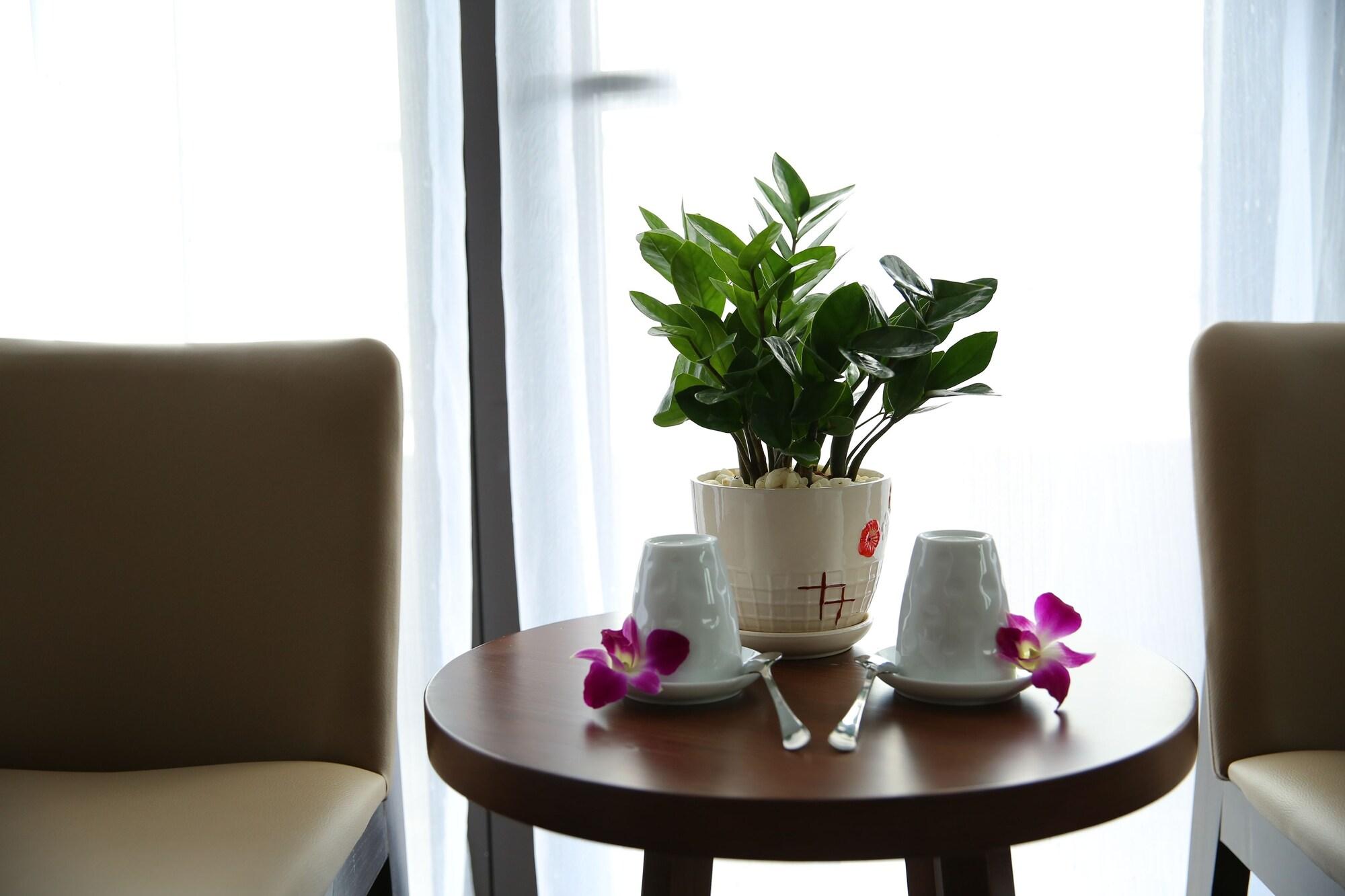 Ckc Thien Duong Hotel Dong Hoi Bagian luar foto